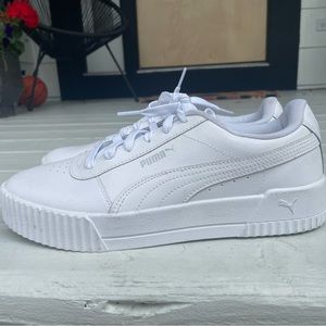 White Pumas